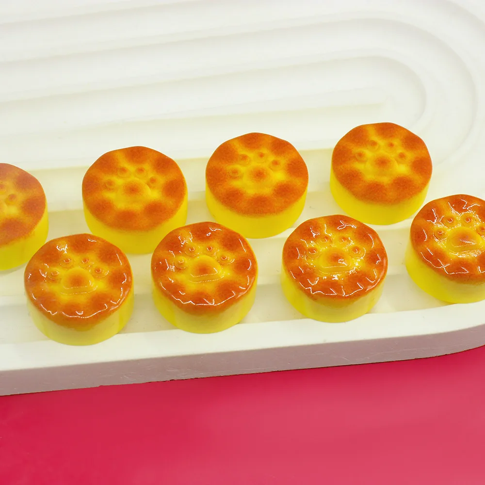 Kawaii Round Resin Mini Cat's  - đánh giá và giá Christmas Craft Embellishment