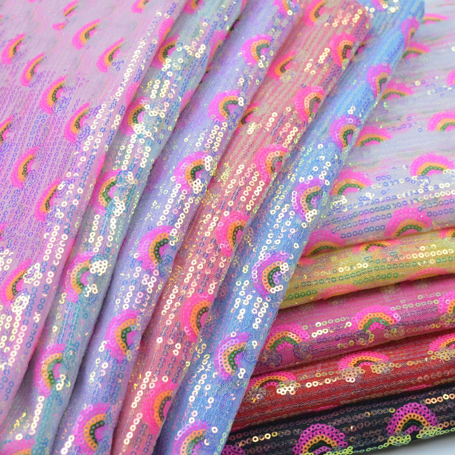 3mm Rainbow Sequin Glitter Fab - đánh giá và giá Sequin Fabric Panel